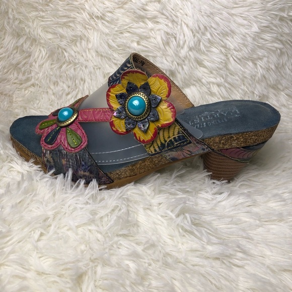 L'Artiste by Spring Step Multicolor Floral Sandals - Picture 2 of 15